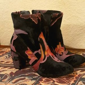 Black And Pink Velvet Boots